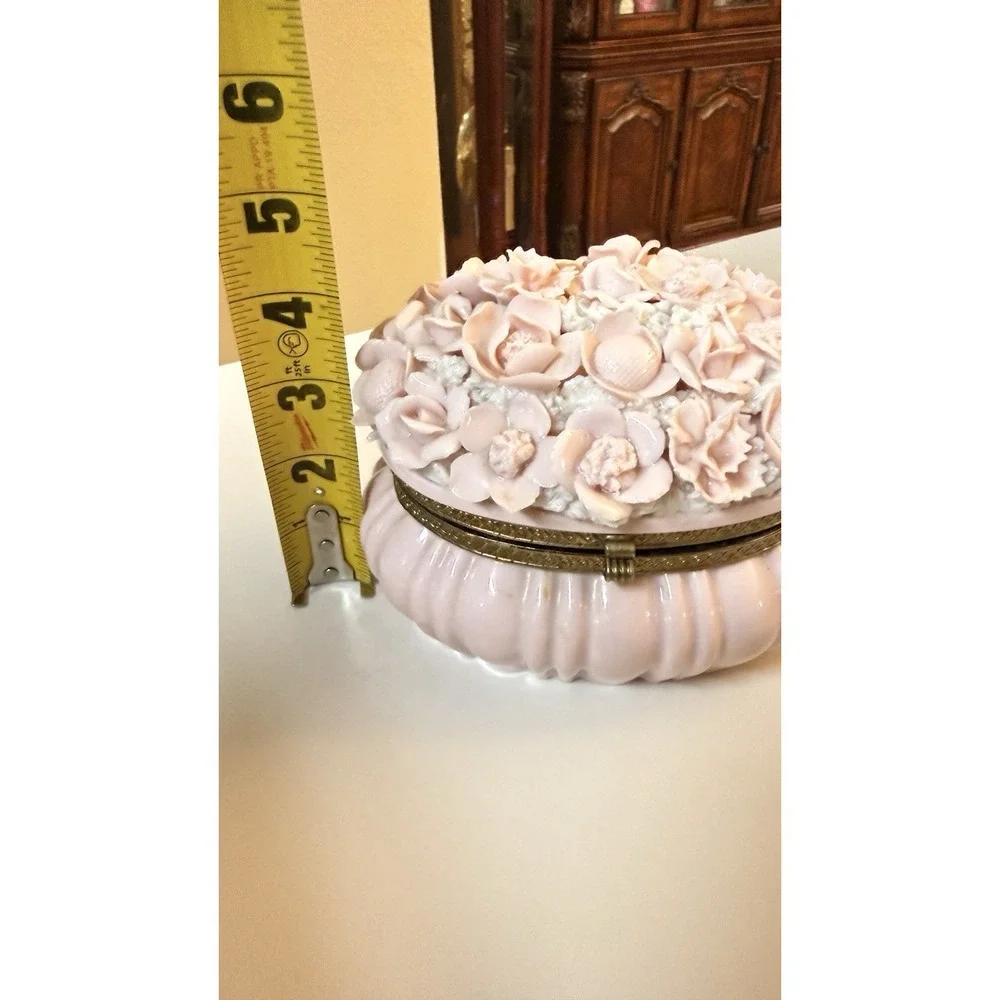 Vintage Ardalt‎ Verithin Pink Porcelain Floral Trinket Box Italy 3D Flowers